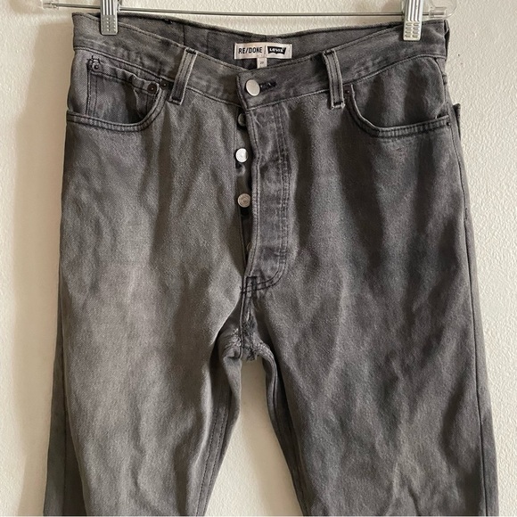 Re/Done Levi’s distressed gray button fly jeans in size 27 - Picture 5 of 11